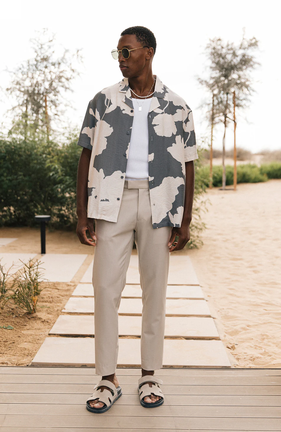 Atacama Relaxed Fit Floral Shirt in Grey and Cream - Image 2