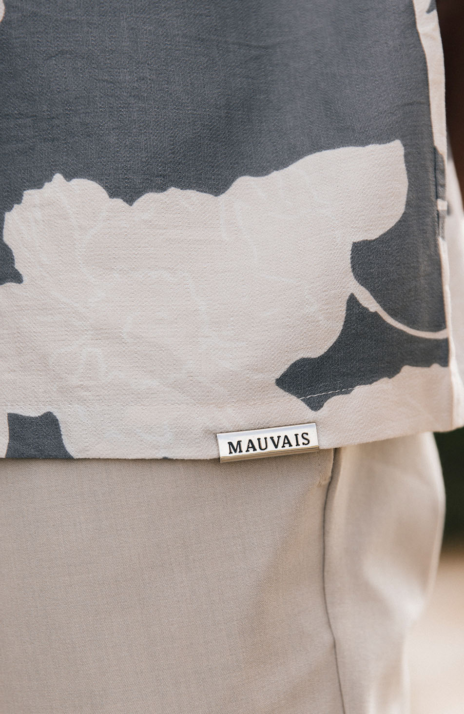 Atacama Relaxed Fit Floral Shirt in Grey and Cream - Image 4