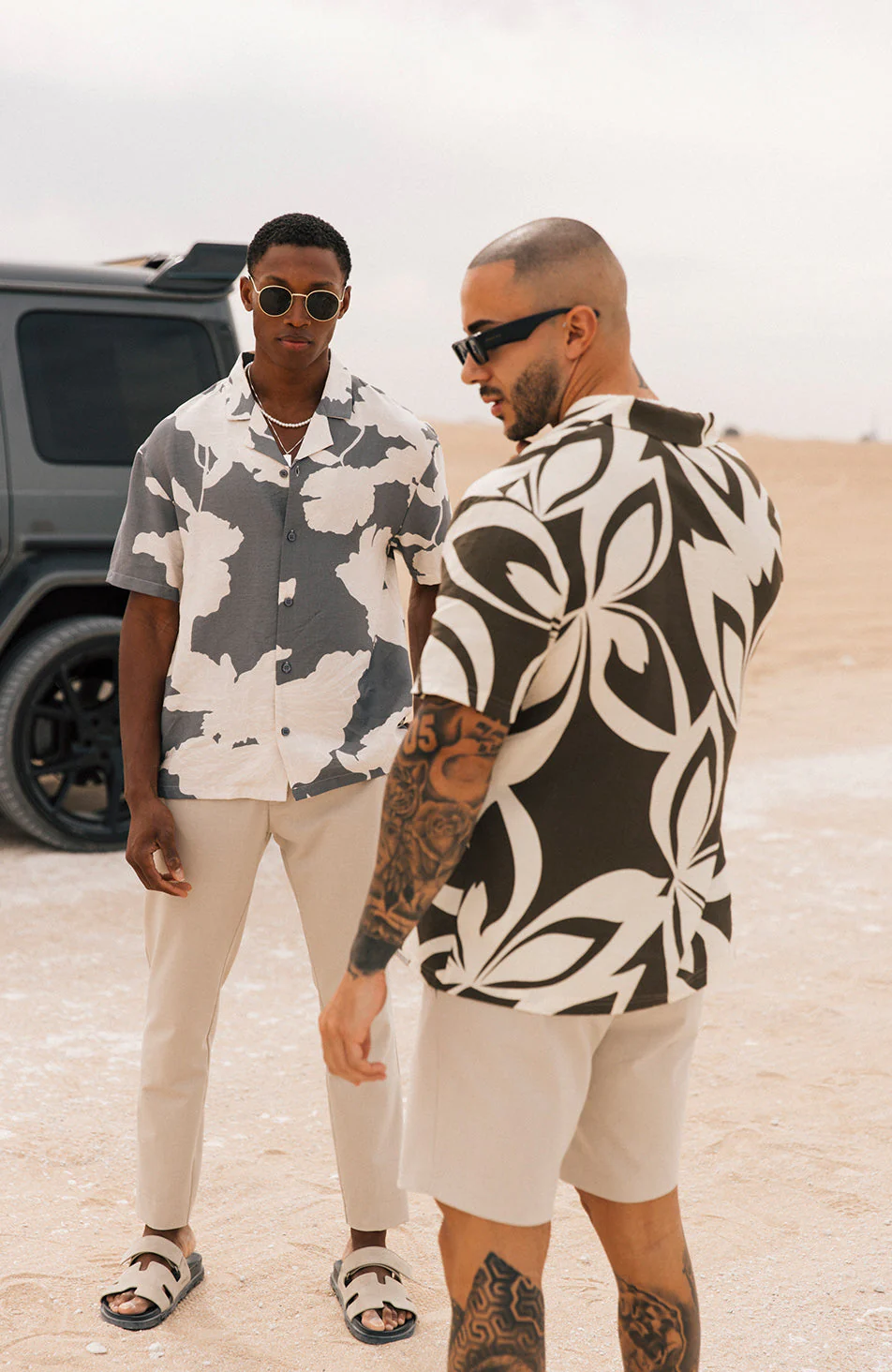 Atacama Relaxed Fit Floral Shirt in Grey and Cream - Image 6