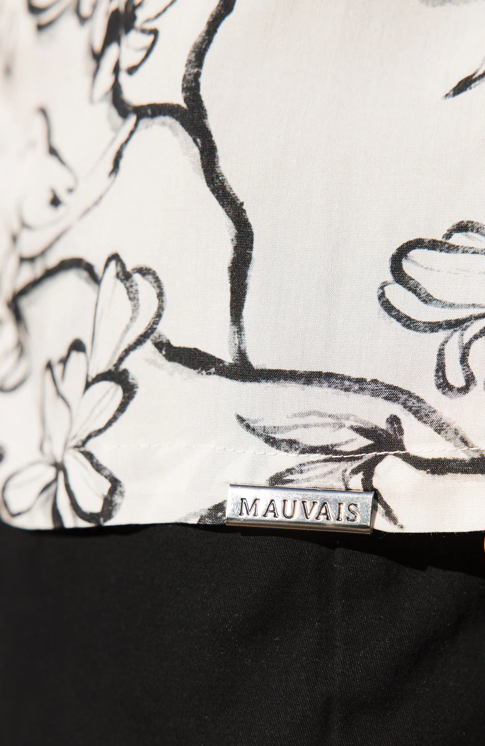 Bora Relaxed Fit Dove Shirt in Black and White - Image 4