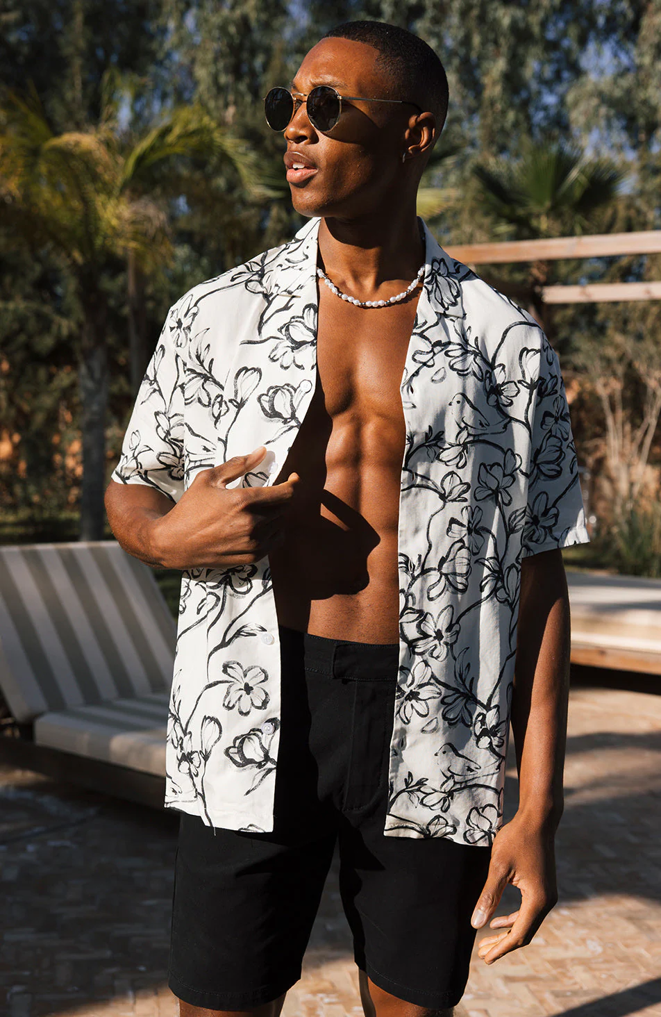 Bora Relaxed Fit Dove Shirt in Black and White - Image 5