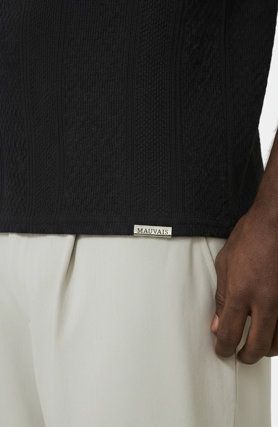 Cedro Slim Textured Tee in Black - Image 5