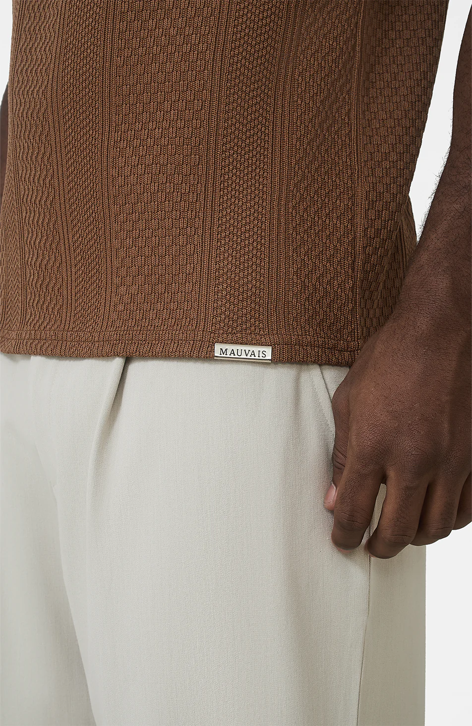 Cedro Slim Textured Tee in Caramel - Image 4