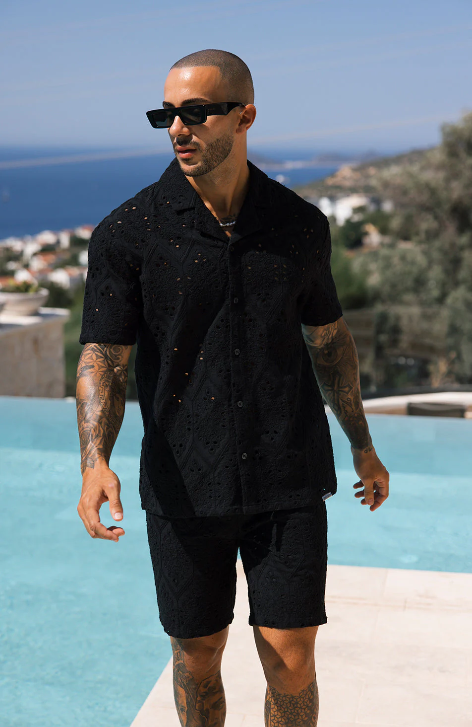 Destino Luxury Embroidered Relaxed Lined Shorts in Black - Image 5