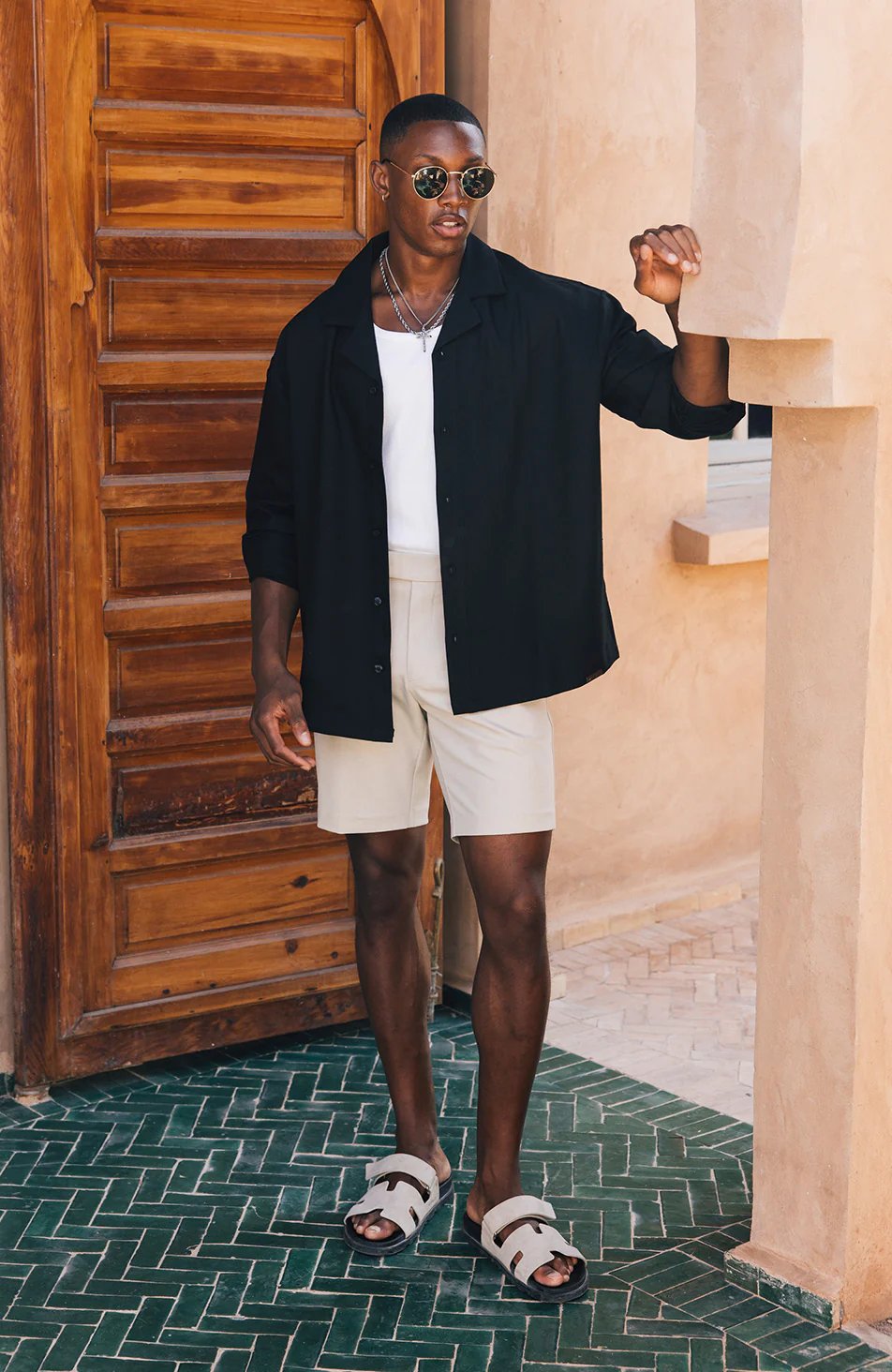 Deveron Oversized Long Sleeve Revere Shirt in Black - Image 6