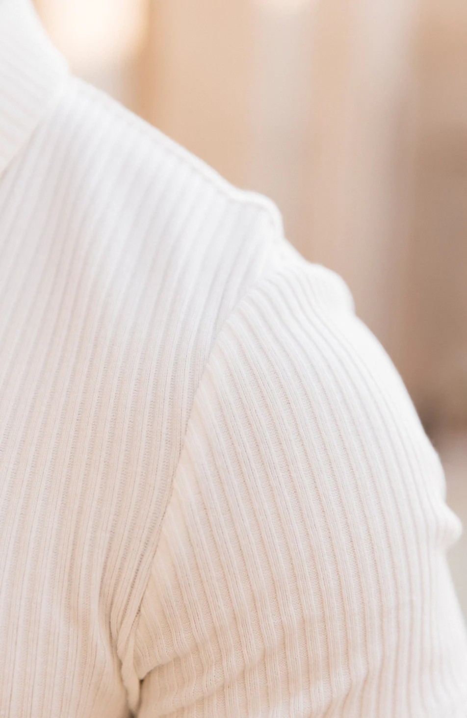 Elysee Slim Ribbed Revere Polo in White - Image 4