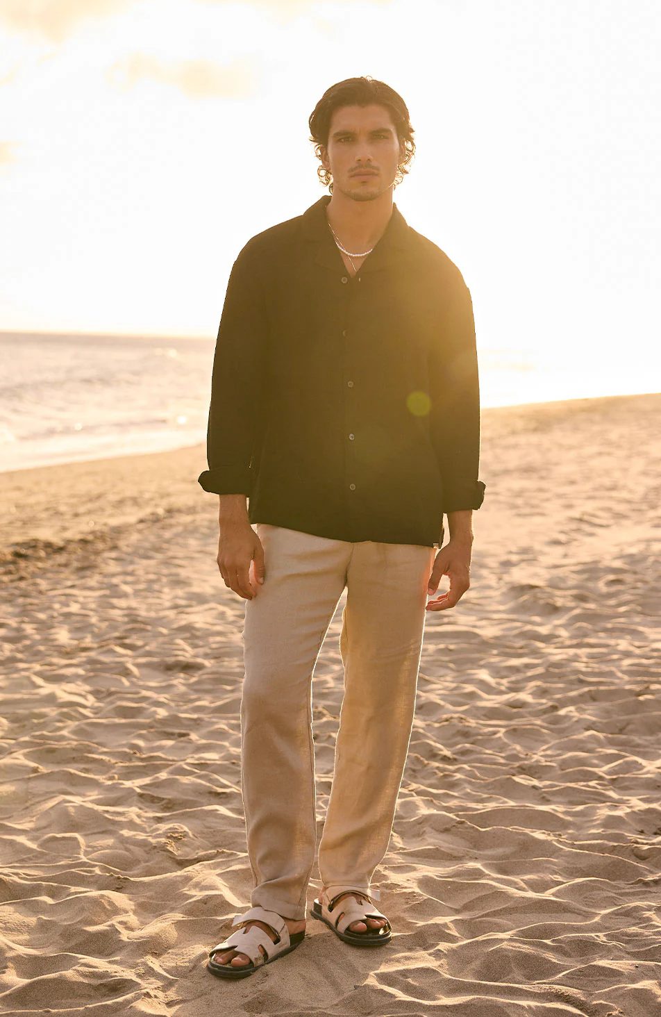 Fiorano Long Sleeve Relaxed Fit Shirt in Black - Image 4