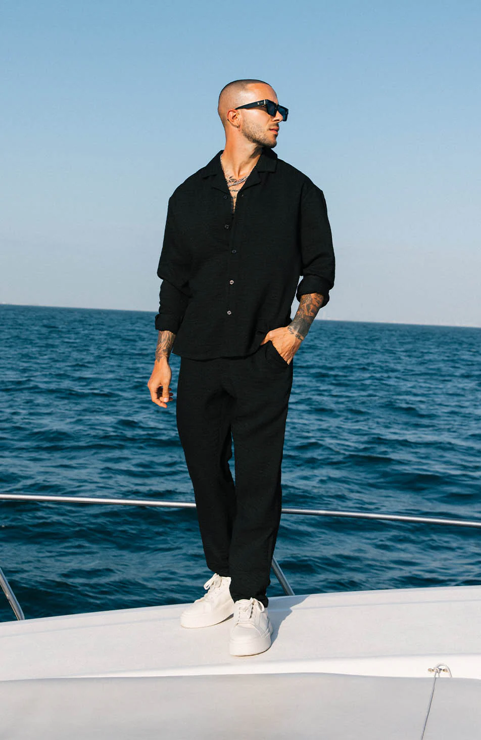 Fiorano Long Sleeve Relaxed Fit Shirt in Black - Image 6