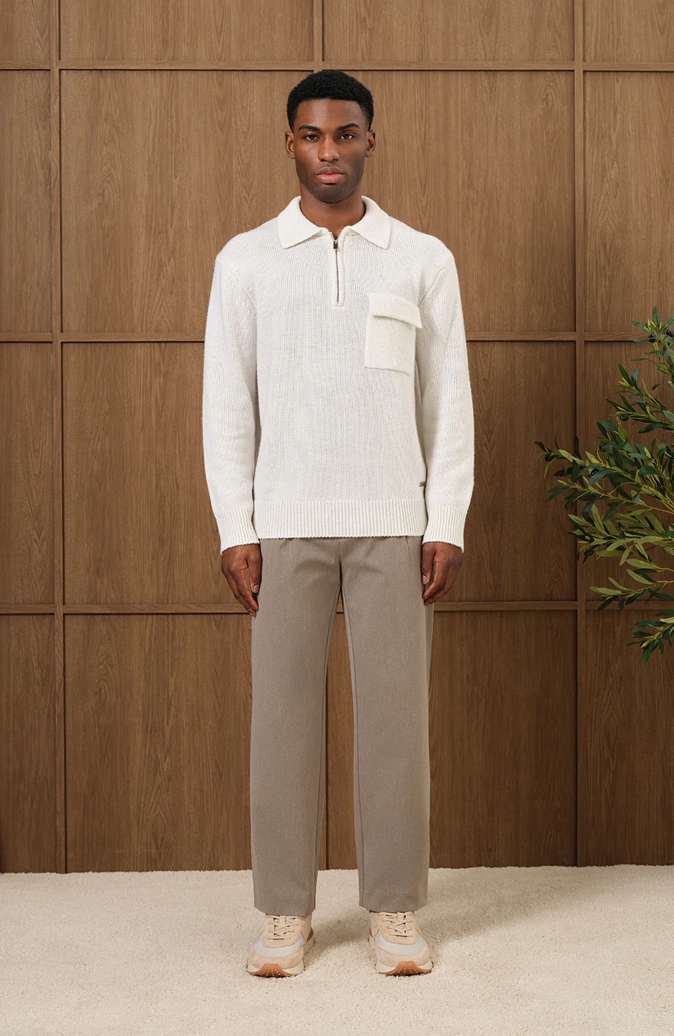 Harlem Knitted Jumper in Ecru - Image 5