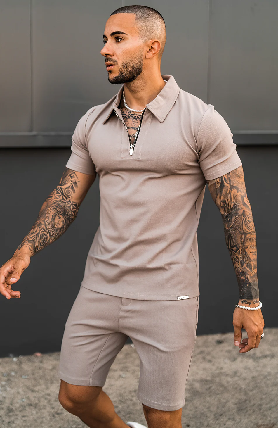 Monaco Shorts With Half Belt in Beige - Image 4