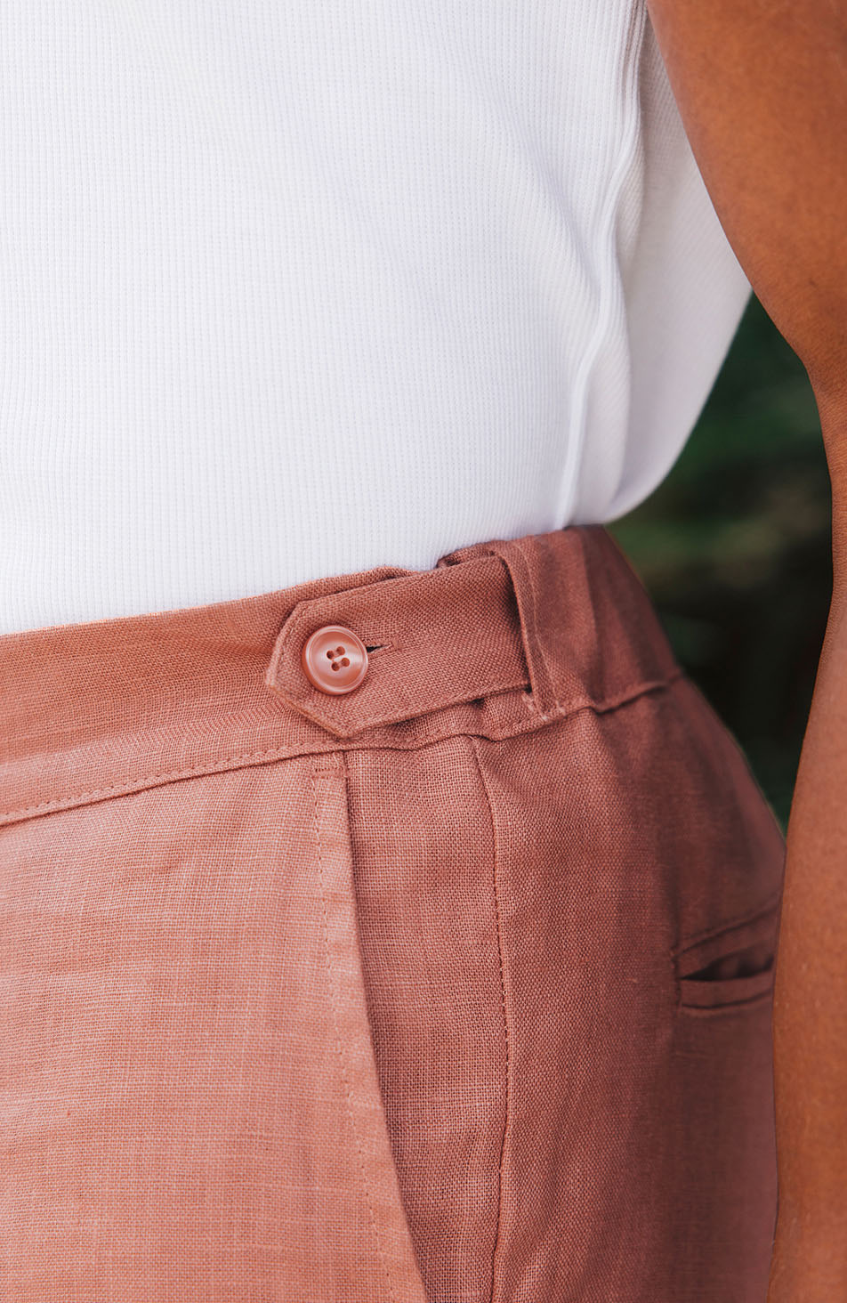Nammos Pure Linen Tailored Shorts in Canyon - Image 5