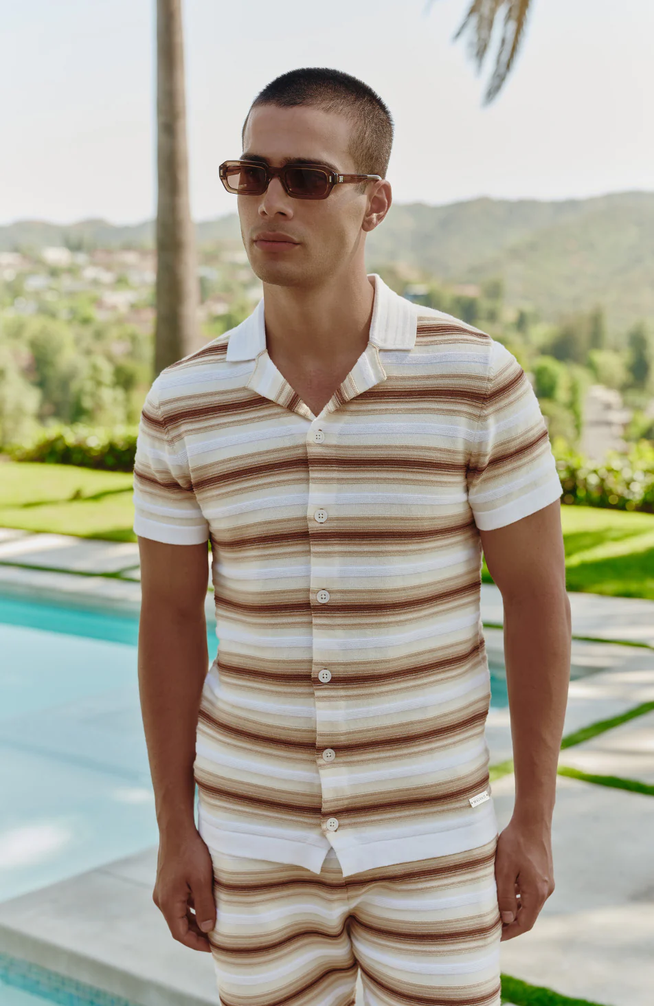 Ombre Short Sleeve Stripe Knitted Shirt in Beige - Image 6