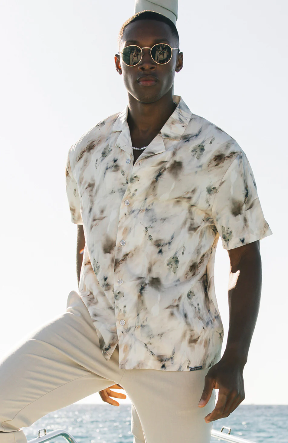 Phoenix Relaxed Fit Watercolour Crinkle Shirt in Ivory - Image 2