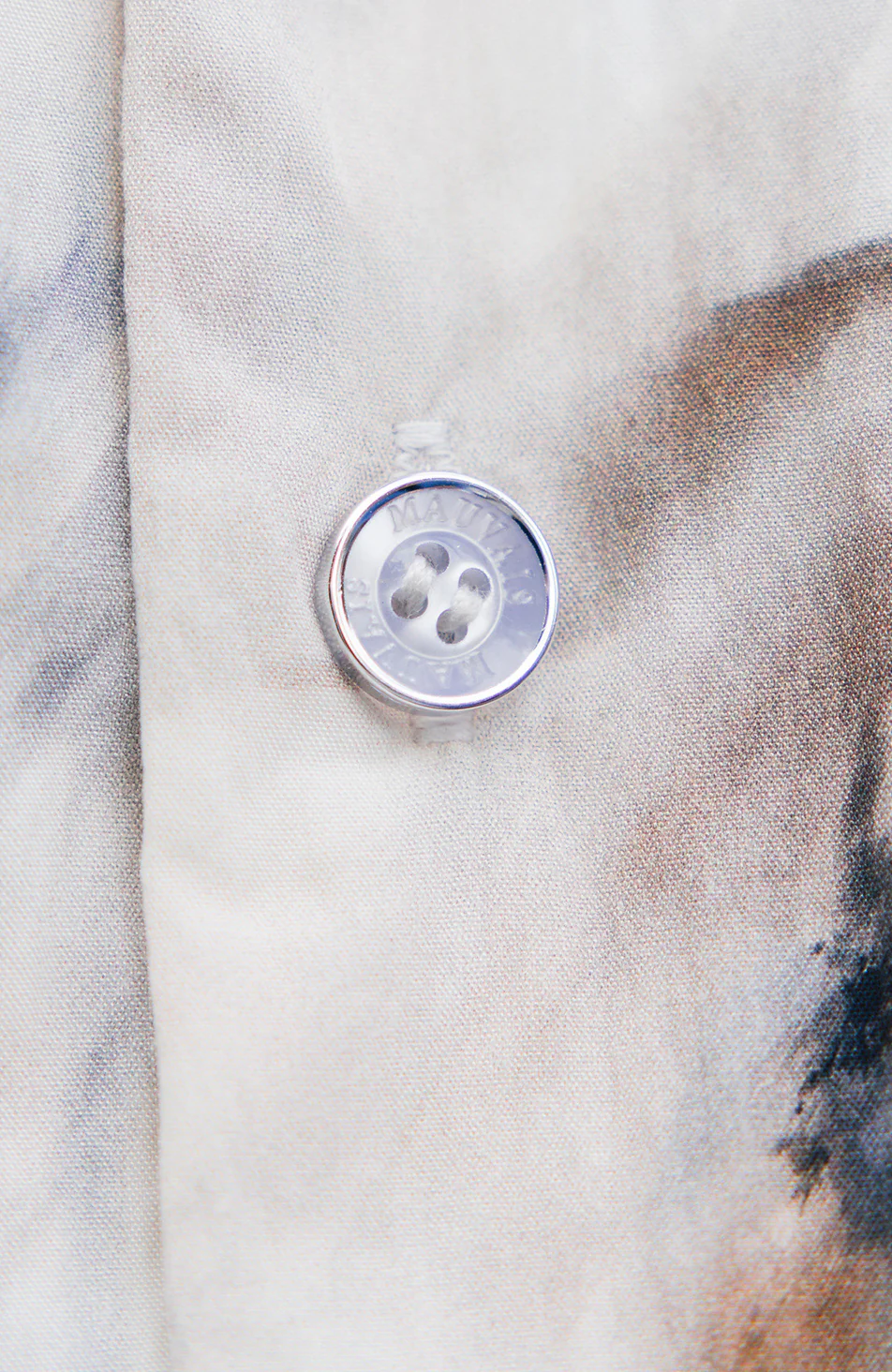 Phoenix Relaxed Fit Watercolour Crinkle Shirt in Ivory - Image 5