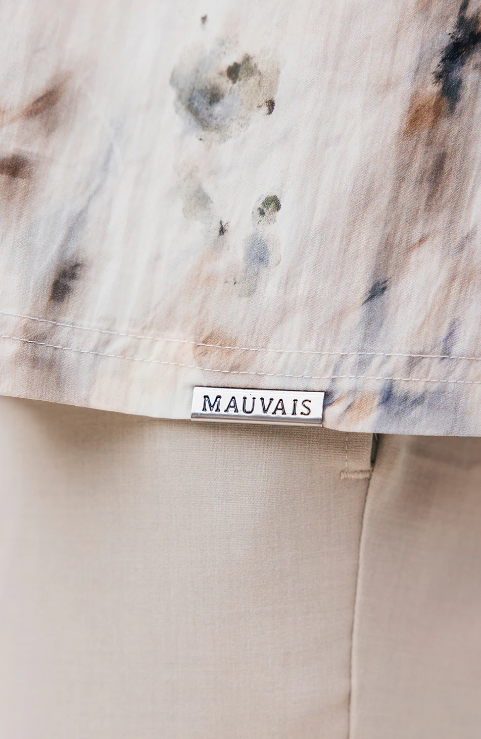 Phoenix Relaxed Fit Watercolour Crinkle Shirt in Ivory - Image 6