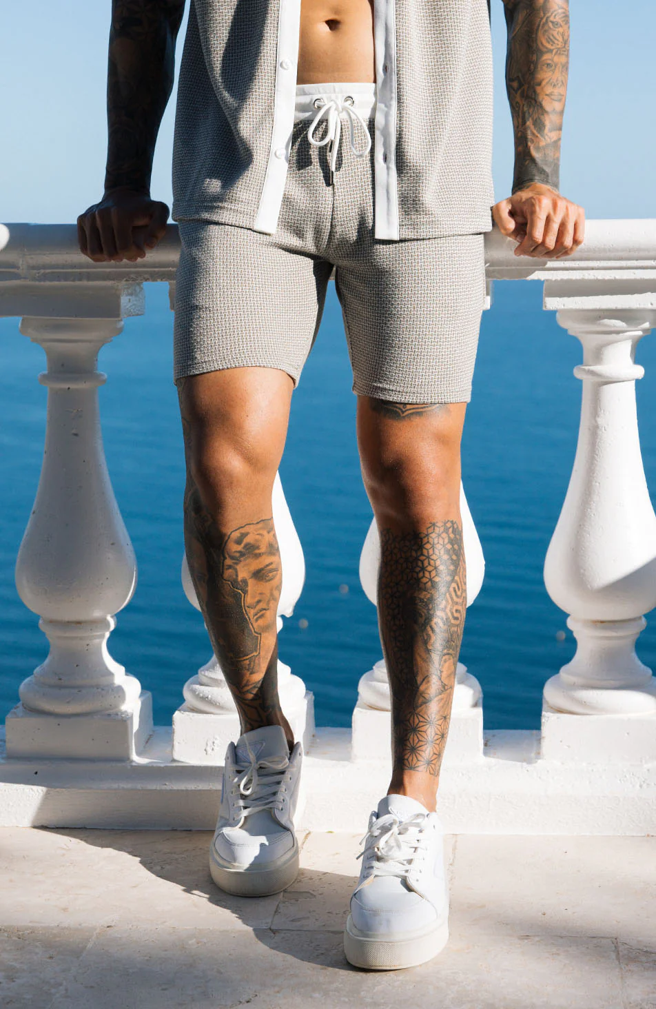 Positano Shorts in Green - Image 2