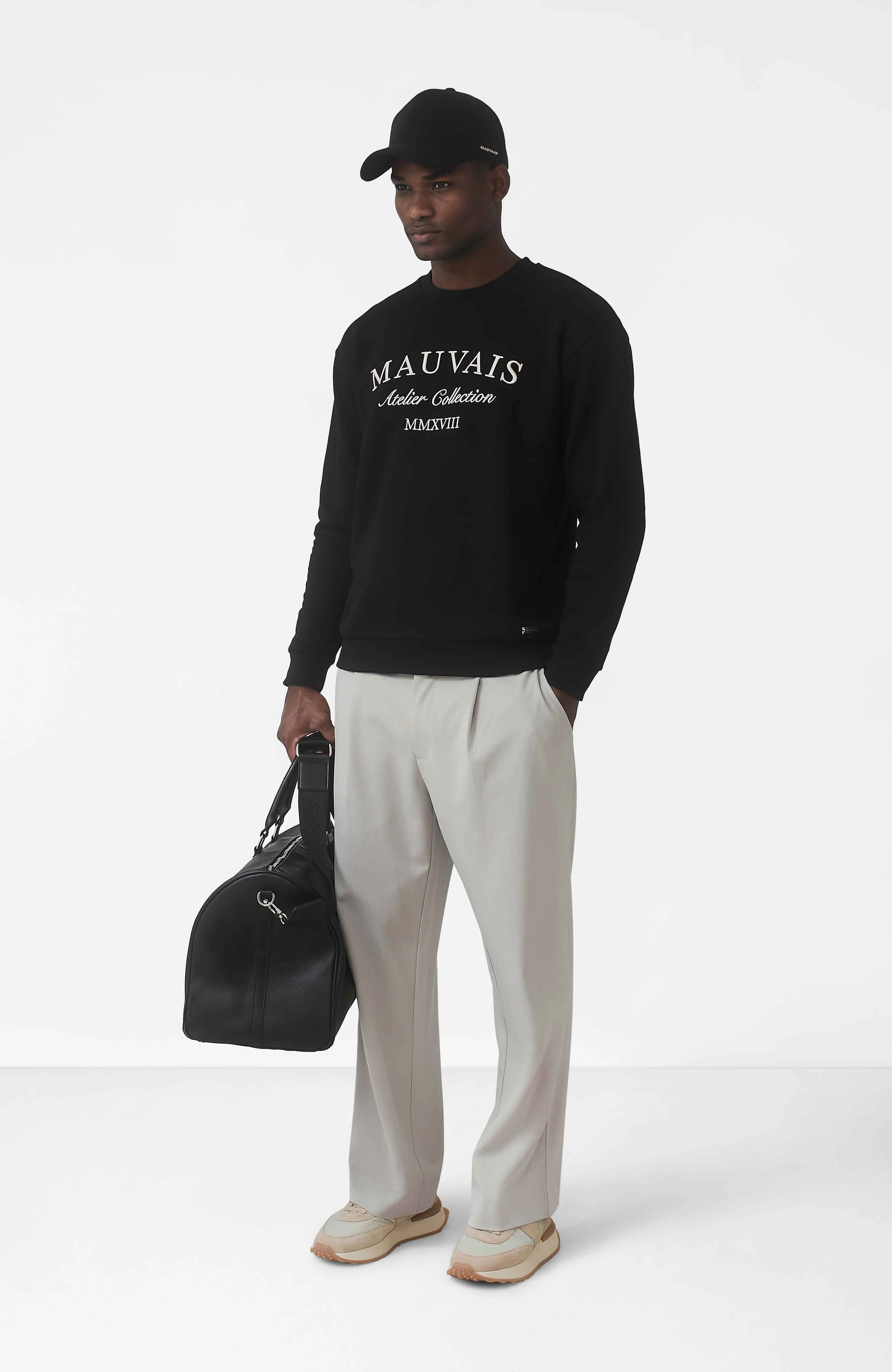 Ricamo Regular Logo Crew Sweatshirt in Black - Image 6