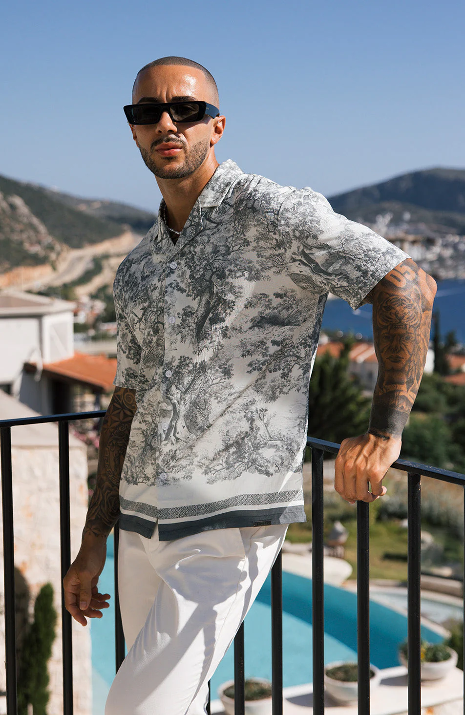 Tabo Toile de Jouy Print Shirt in Blue - Image 3