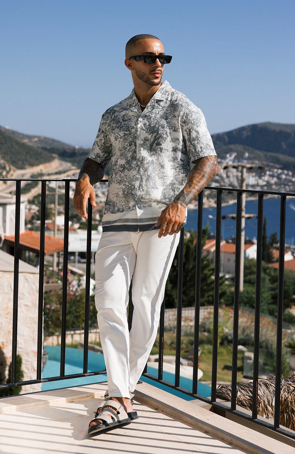 Tabo Toile de Jouy Print Shirt in Blue - Image 7