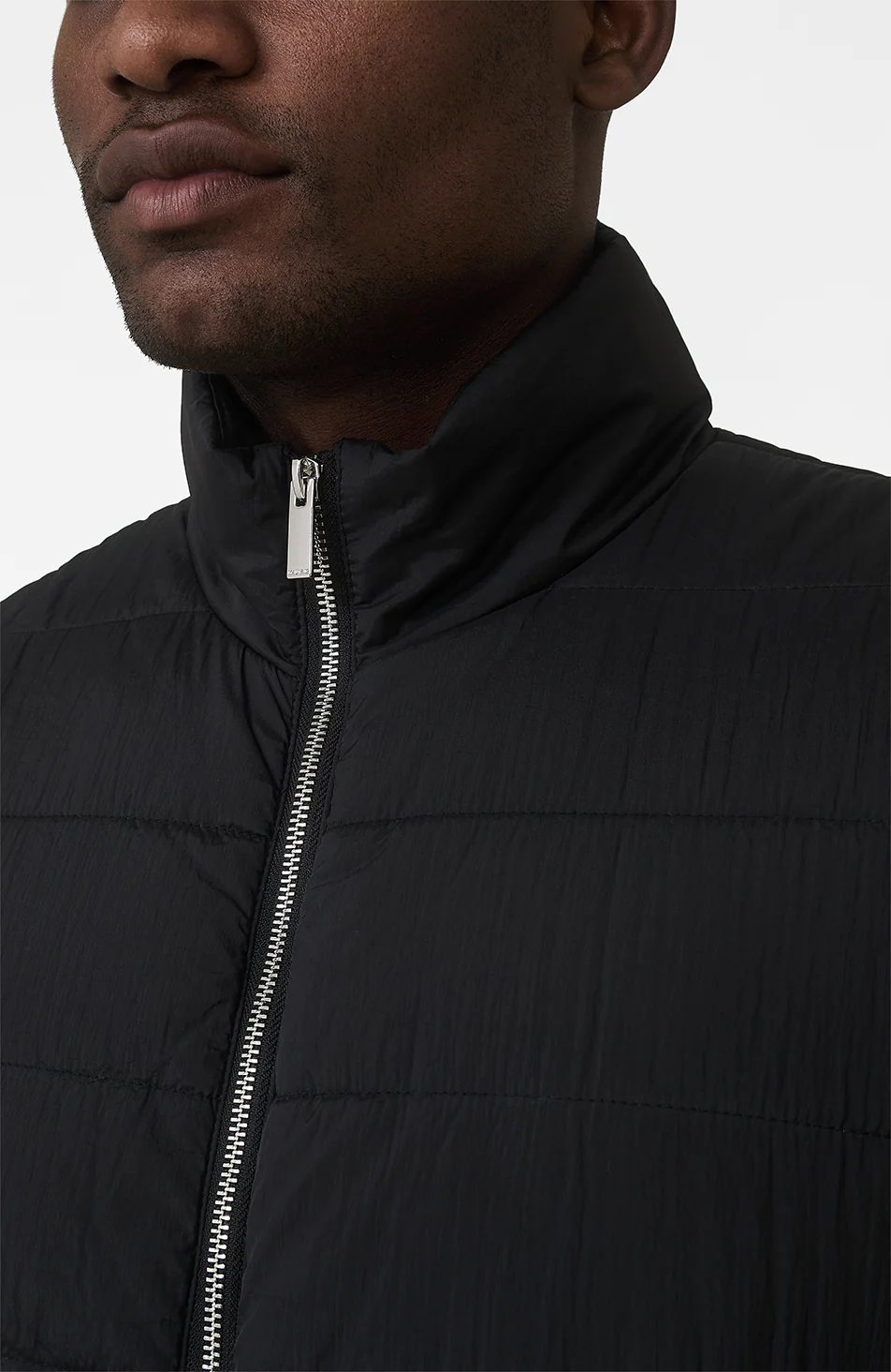 Thar Light Weight Gilet in Black - Image 3