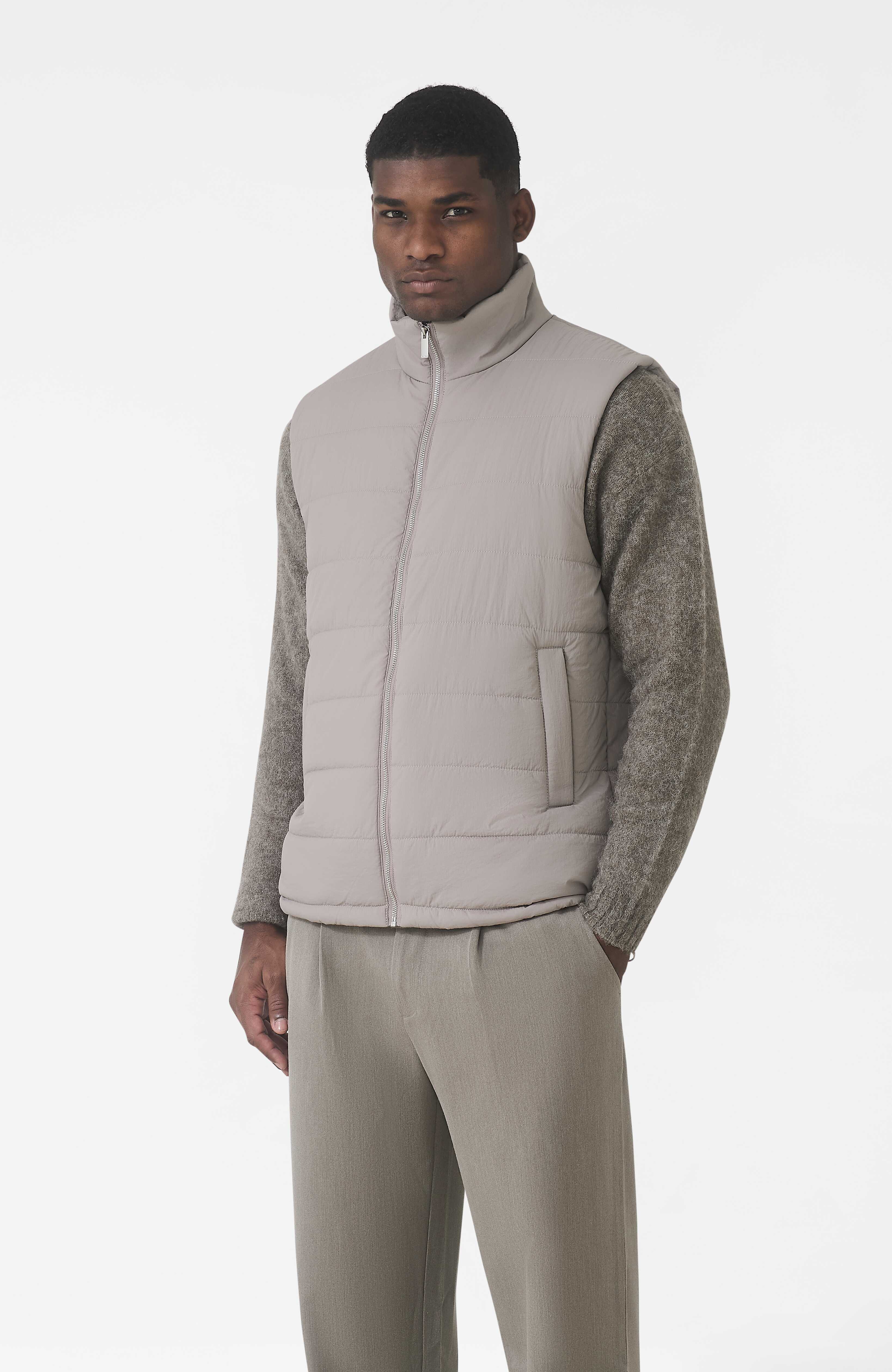 Thar Light Weight Gilet in Taupe - Image 3