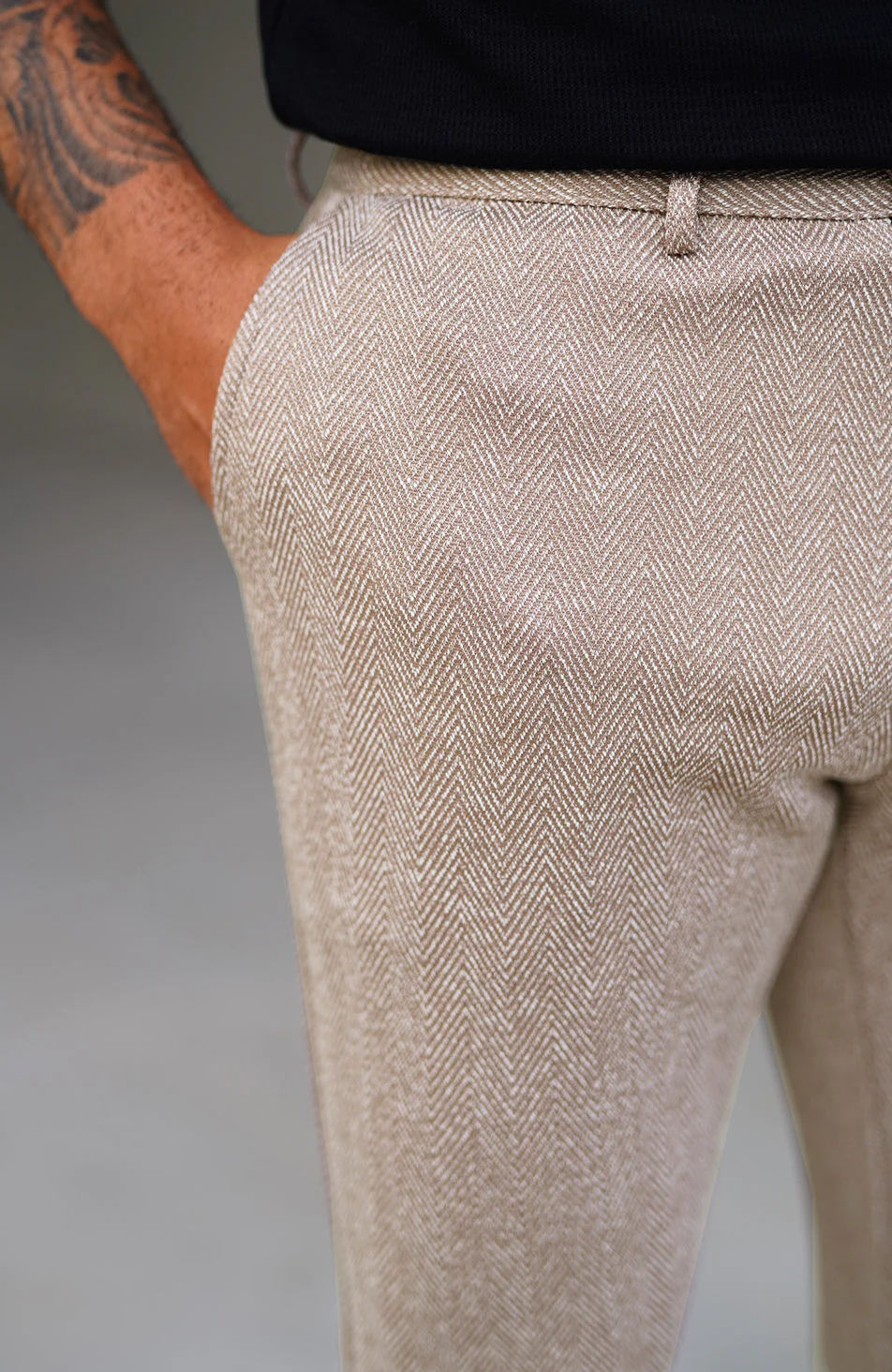 Zig Zag Premium Pants in Taupe - Image 4