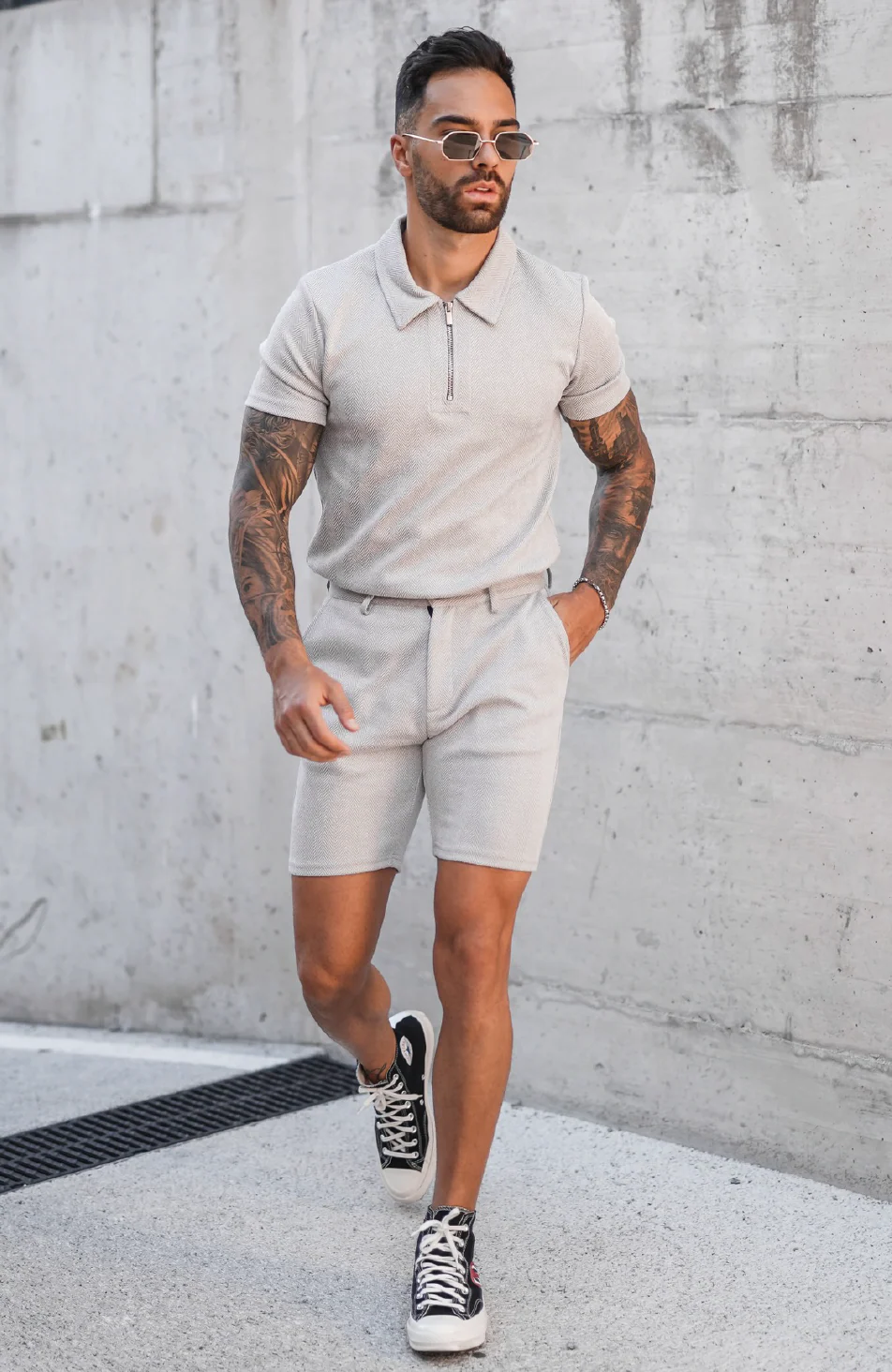 Zig Zag Slim Shorts in Ice Grey - Image 3